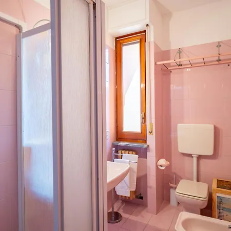 Guesthost - Bright Seaview In سانريمو